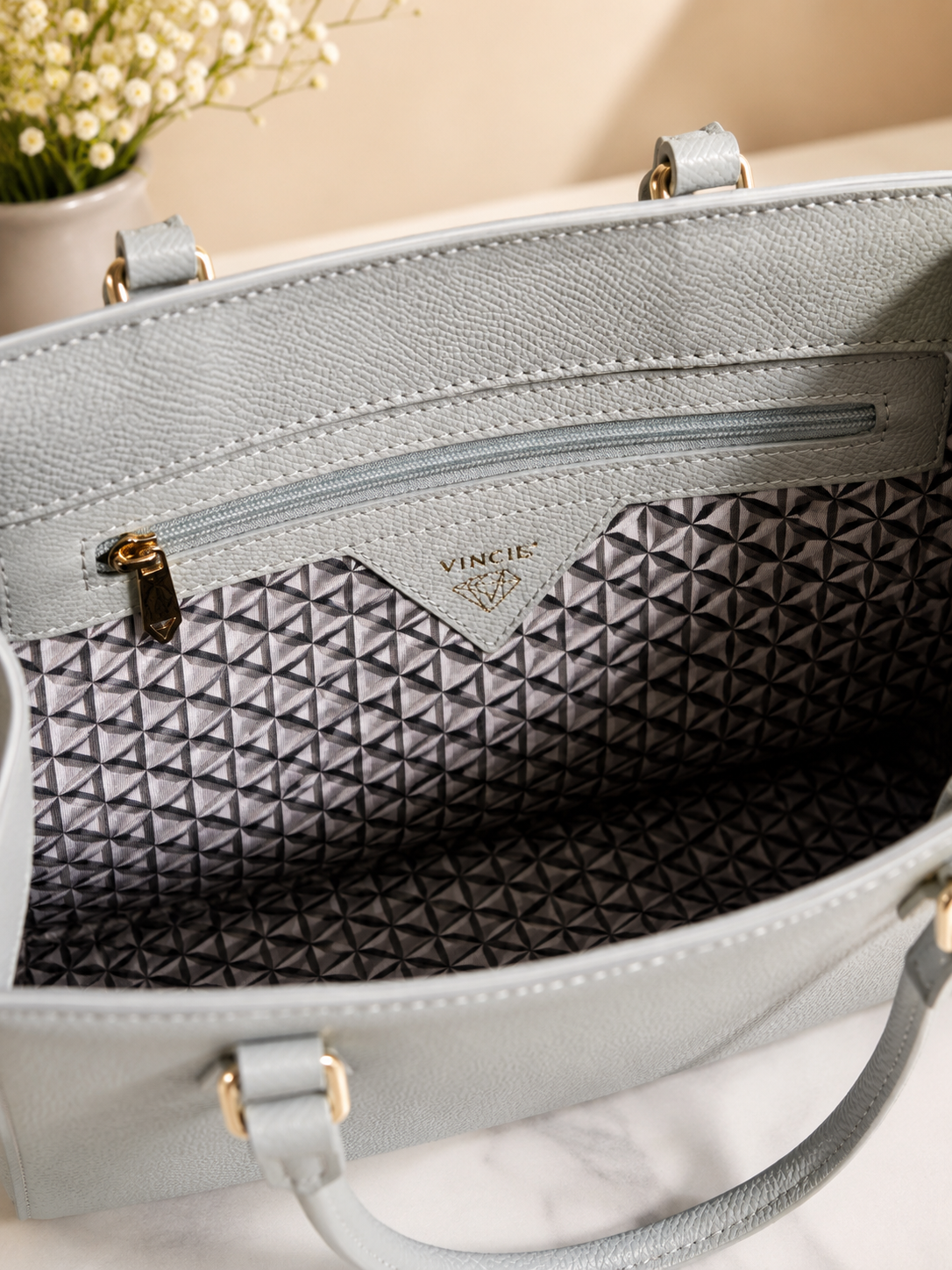 Vincis Structured Handbag with Detachable Strap