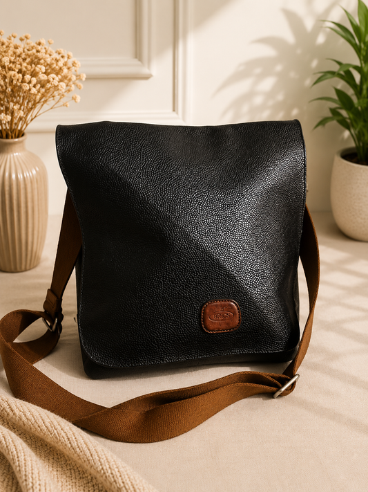 Bric’s Black Messenger Bag – Premium Pre-Loved Collection